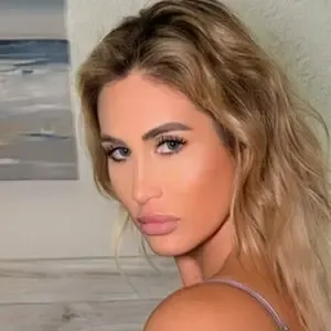 Karinhart nude photo #0004