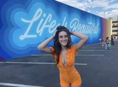 Karinne Elizabeth / _karineelizabeth nude photo #0008