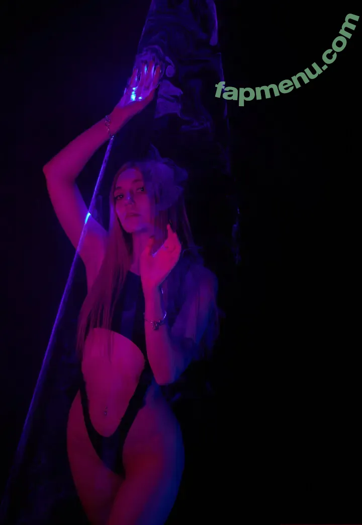 karisha.x nude photo #0735 (karisa.x)