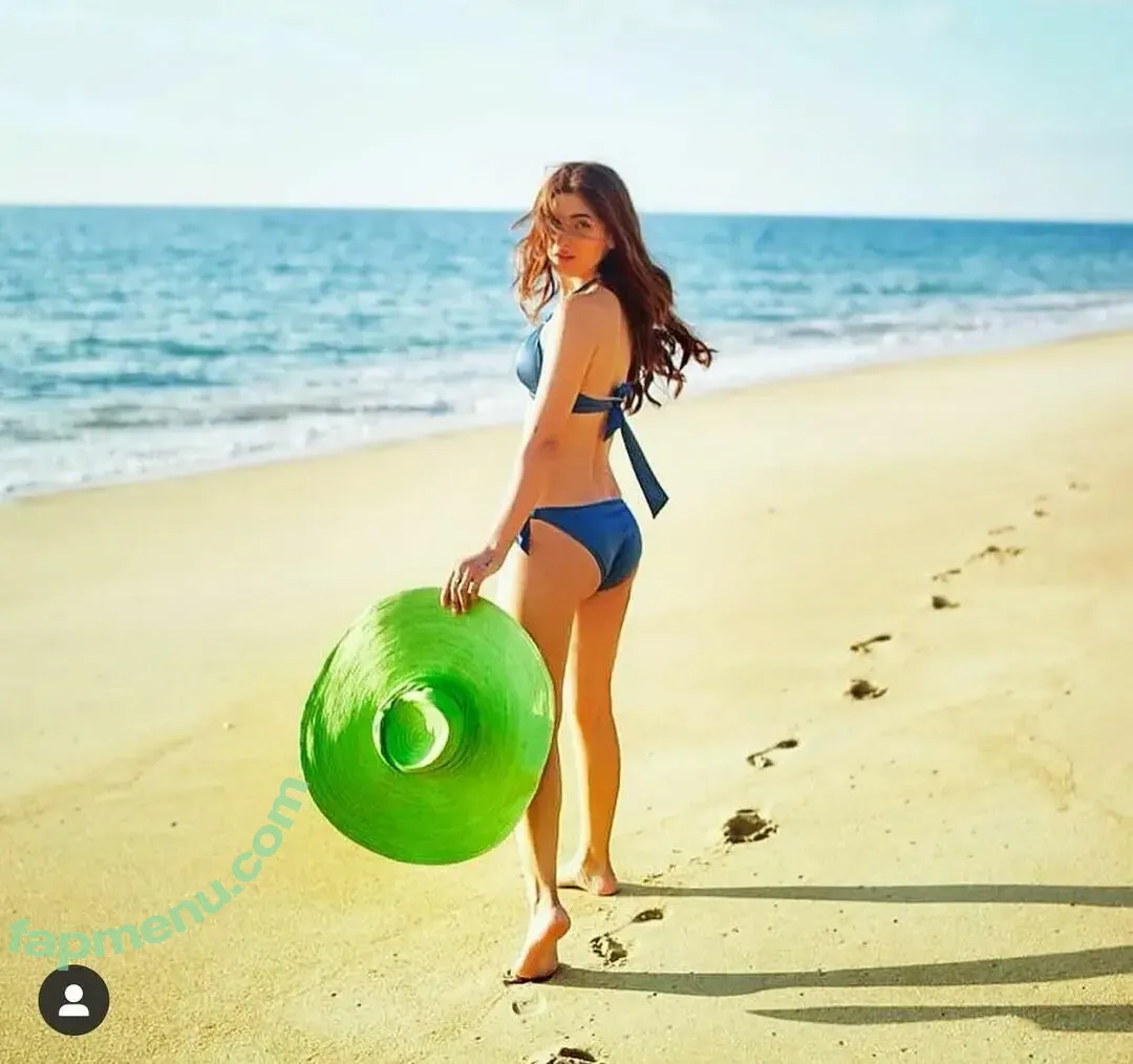 Karishma Lala Sharma nude photo #0002 (karishmasharma22)