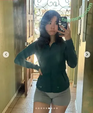 Kariwahh / kawiwi nude photo #0054