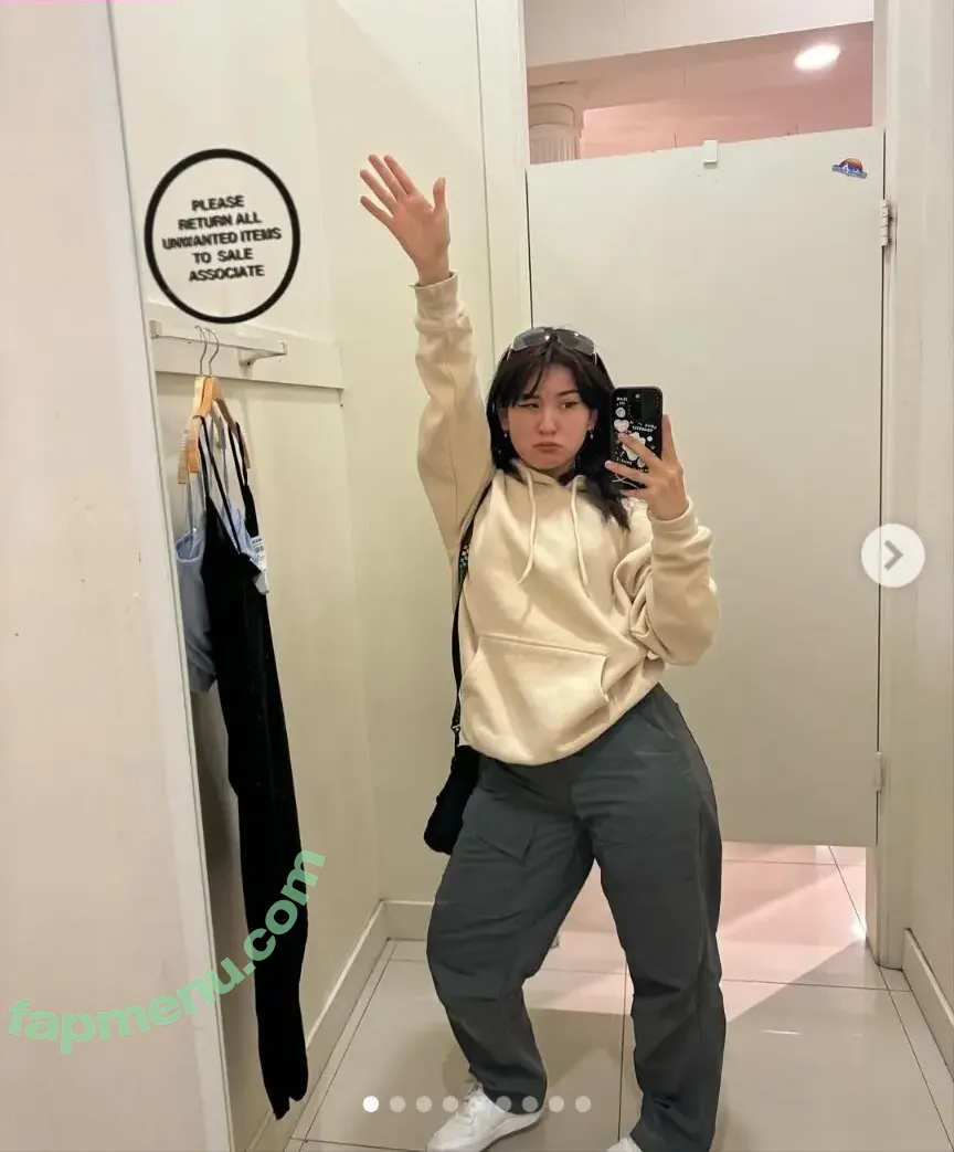 Kariwahh nude photo #0051 (kawiwi)