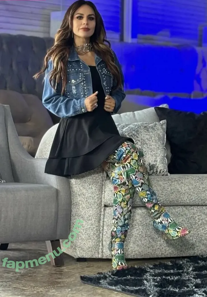 Karla Alvarado nude photo #0022 (Karla Alvarado)