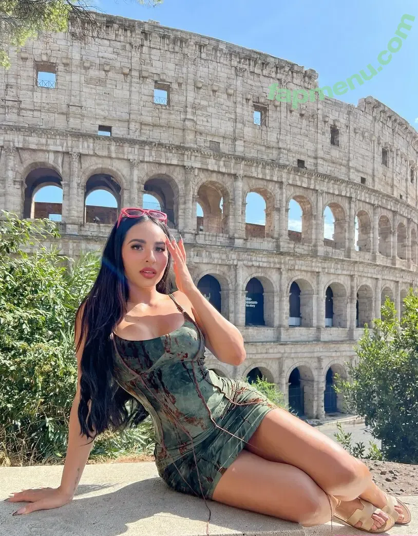 Karla Bustillos nude photo #0082 (karbgarcia / karlybustillosg)