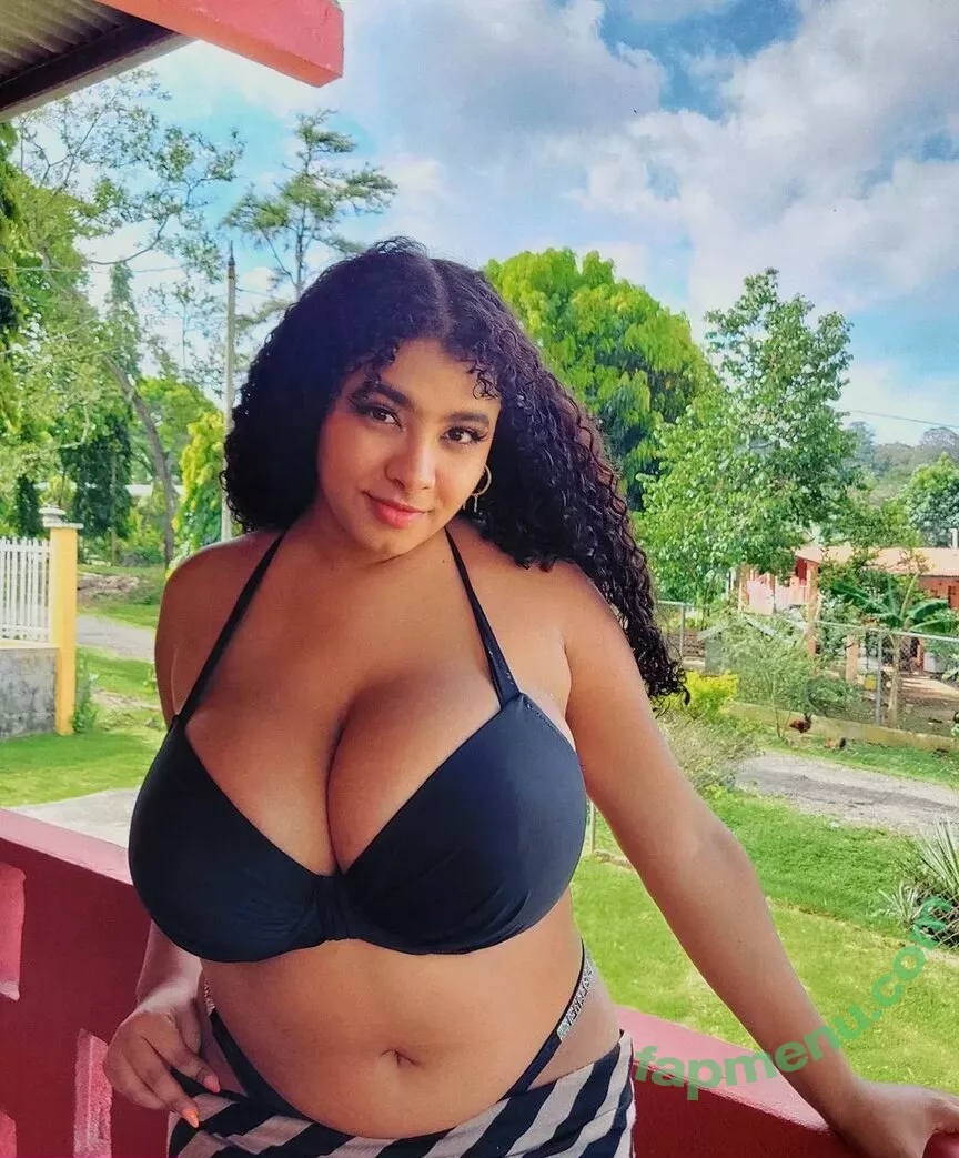 Karlamelito nude photo #0009 (Karlamelito)