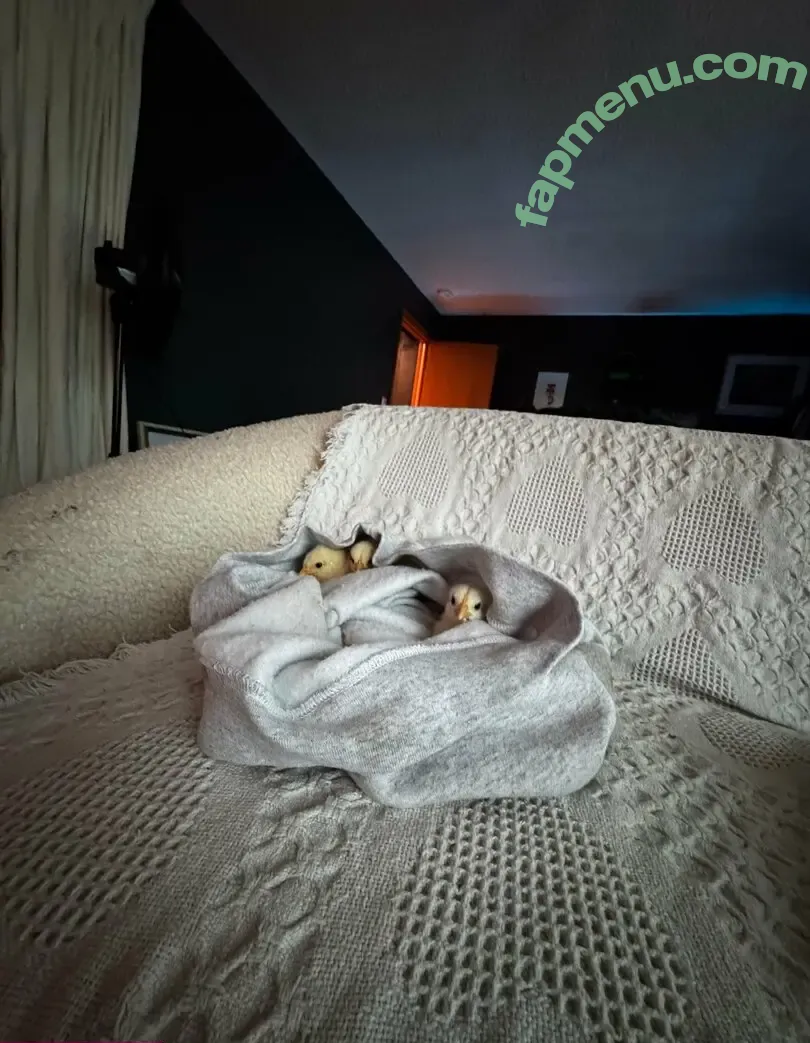 karleaxoxo nude photo #0411 (karleaboyer)