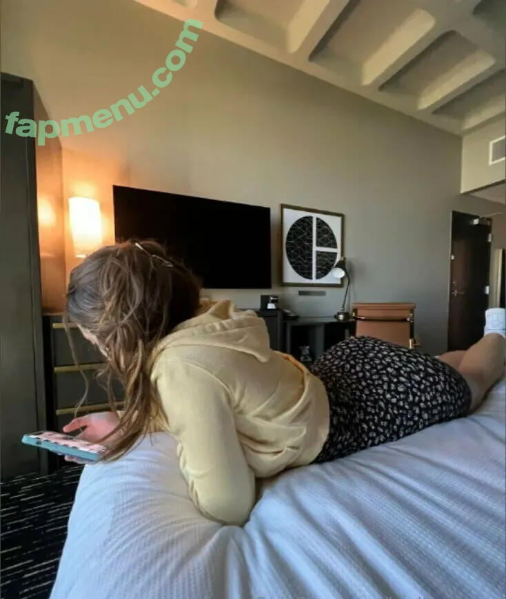 Karli Mergenthaler nude photo #0116 (karlimerg / karlimergen / karlimergenthaler / onlykarli / xokarliannexo)