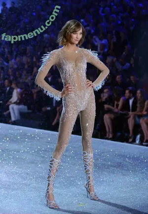 Karlie Kloss / karliekloss nude photo #0520