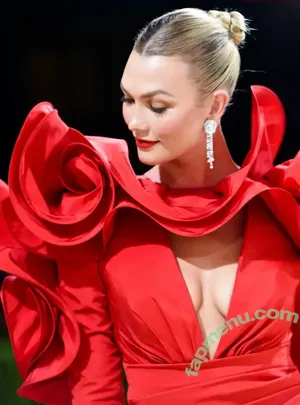 Karlie Kloss / karliekloss nude photo #0540
