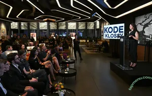 Karlie Kloss / karliekloss nude photo #0628