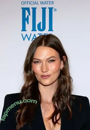 Karlie Kloss / karliekloss nude photo #0640