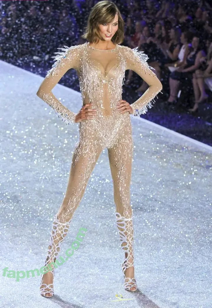 Karlie Kloss nude photo #0534 (karliekloss)