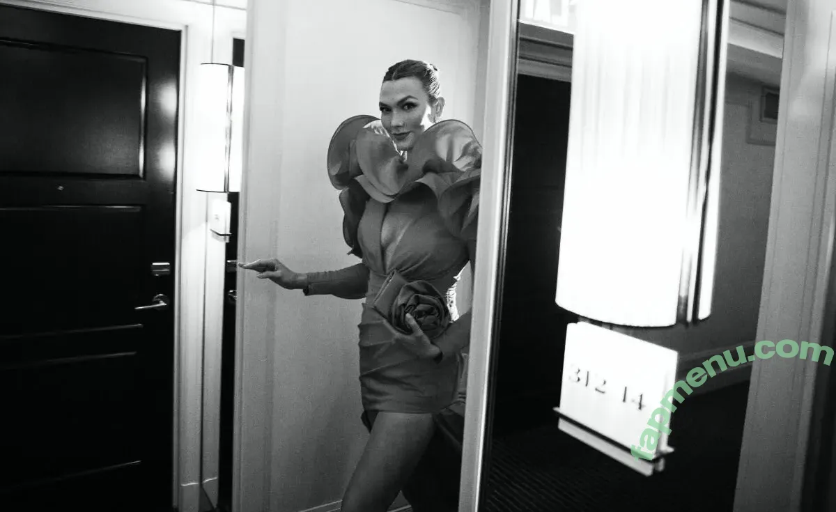 Karlie Kloss nude photo #0546 (karliekloss)