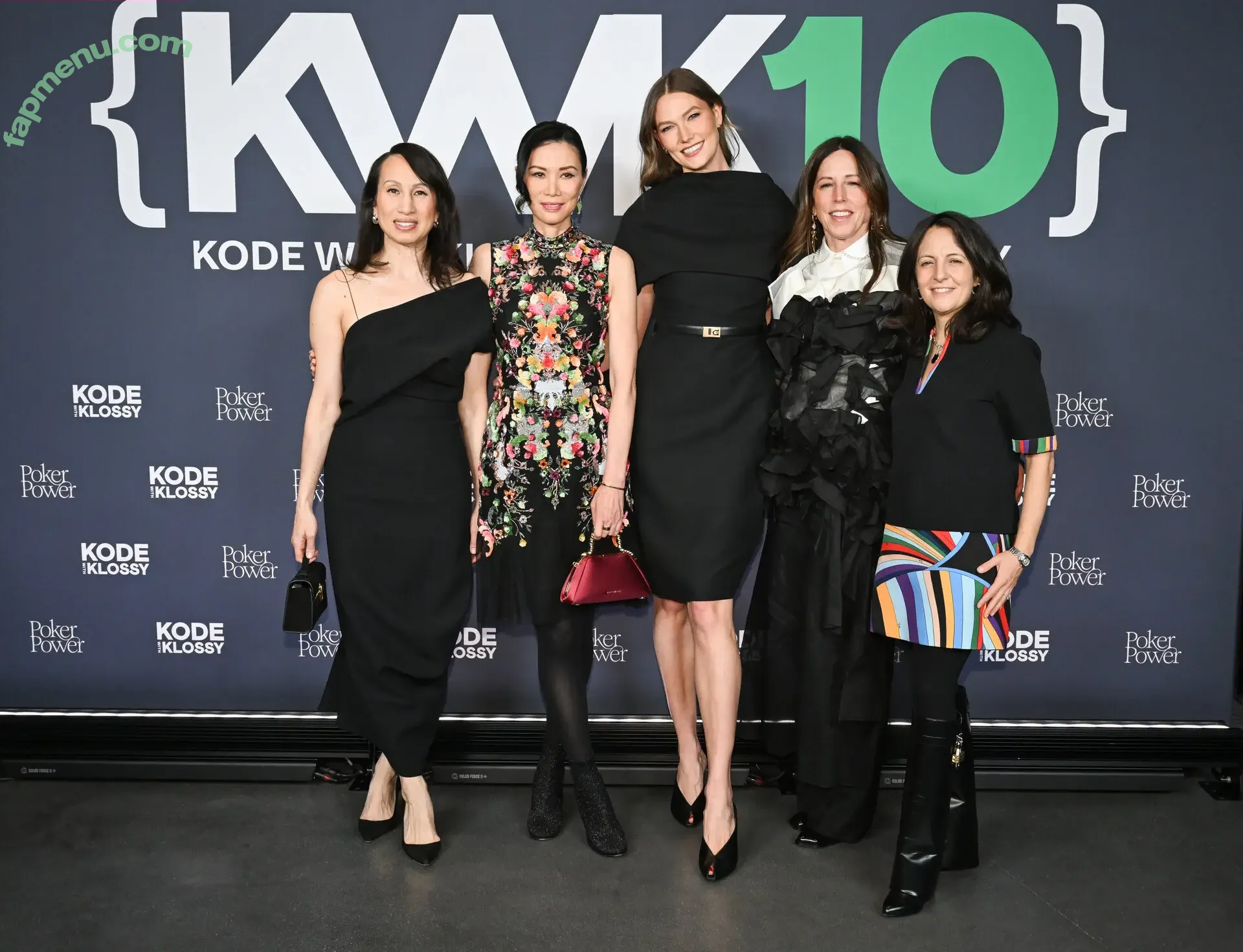 Karlie Kloss nude photo #0603 (karliekloss)