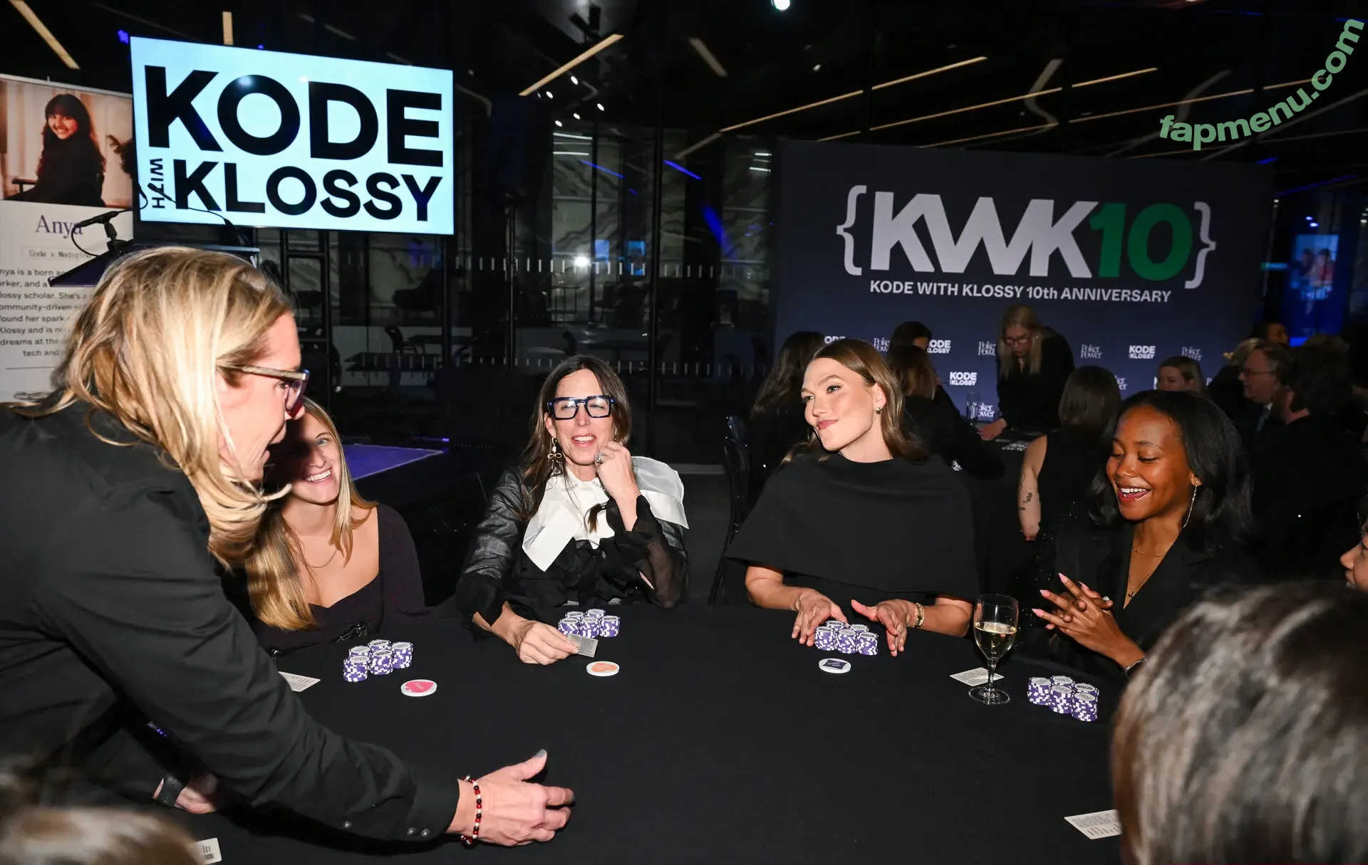 Karlie Kloss nude photo #0607 (karliekloss)