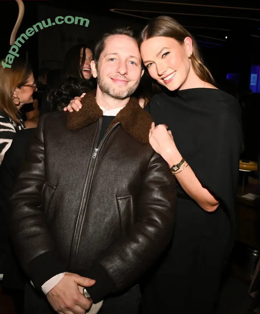 Karlie Kloss nude photo #0611 (karliekloss)