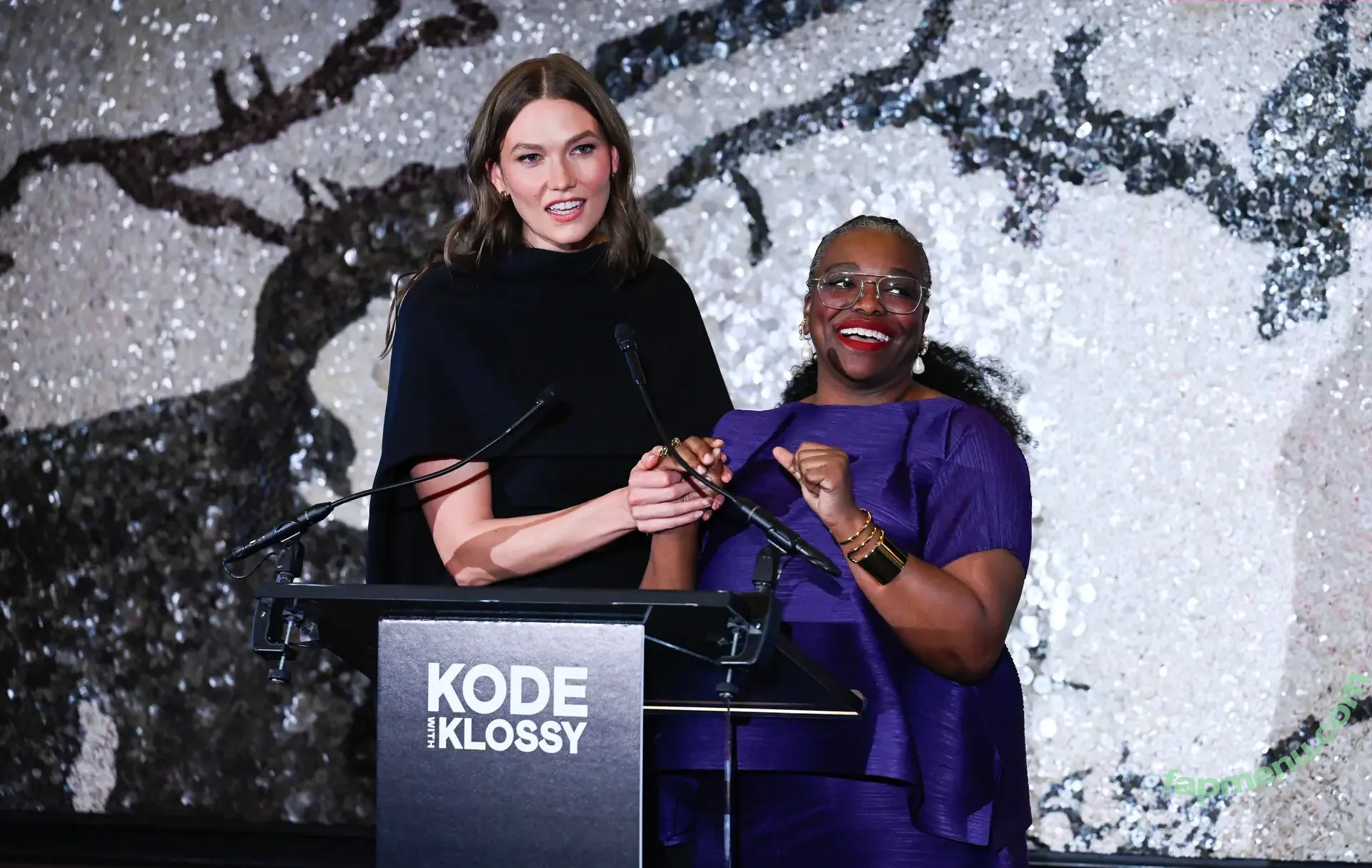 Karlie Kloss nude photo #0627 (karliekloss)