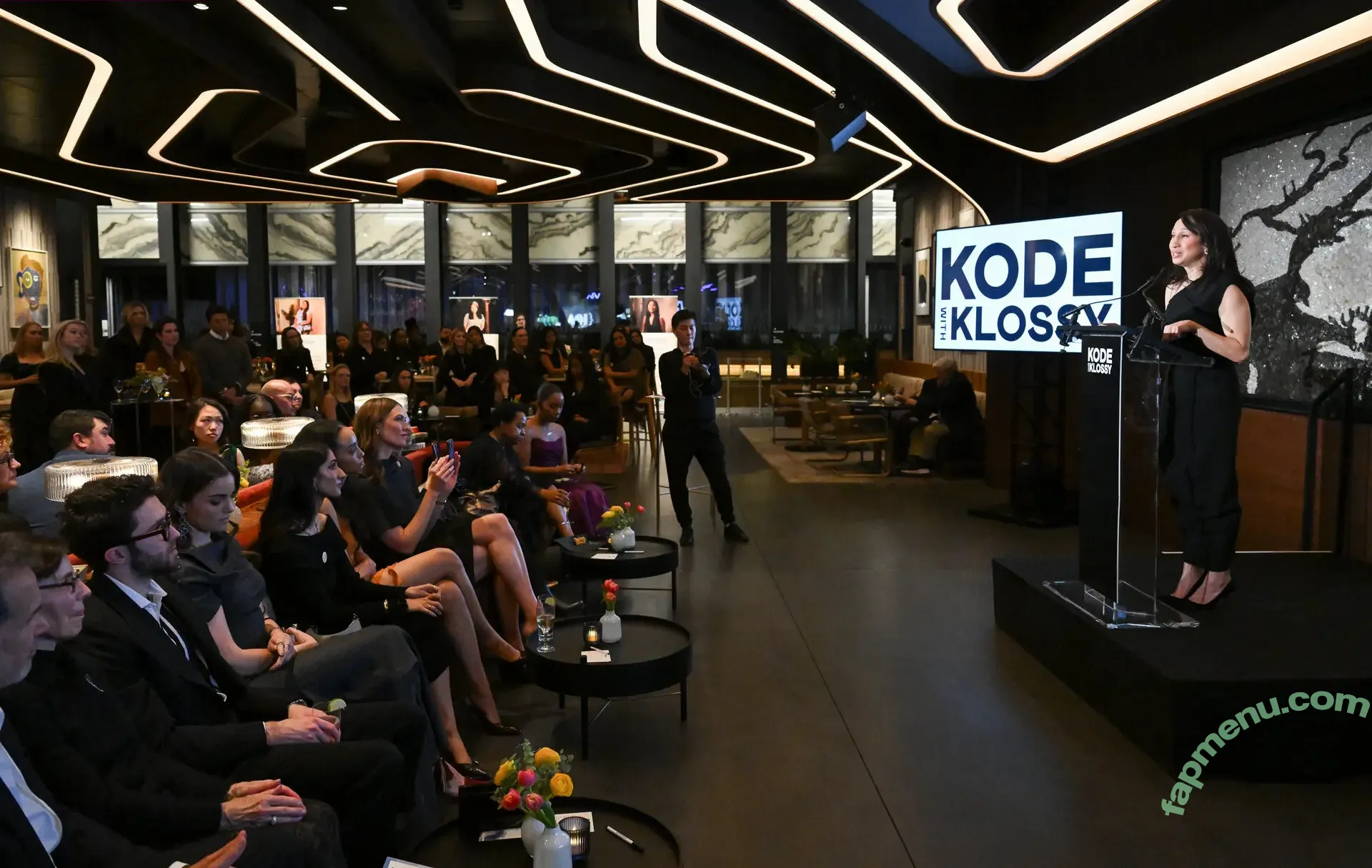 Karlie Kloss nude photo #0628 (karliekloss)