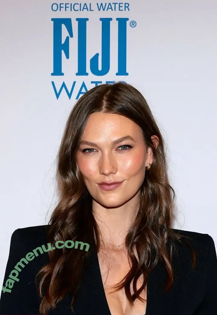 Karlie Kloss nude photo #0640 (karliekloss)