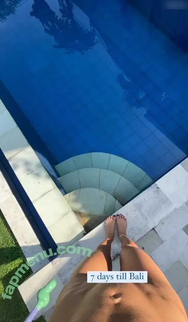 Karlotta Emilie Henke nude photo #0001 (karlotta.emilie)