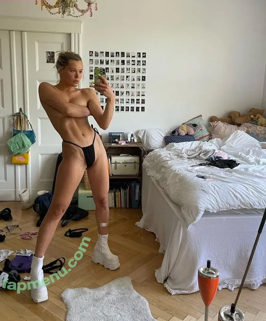 Karlotta Emilie Henke nude photo #0011 (karlotta.emilie)