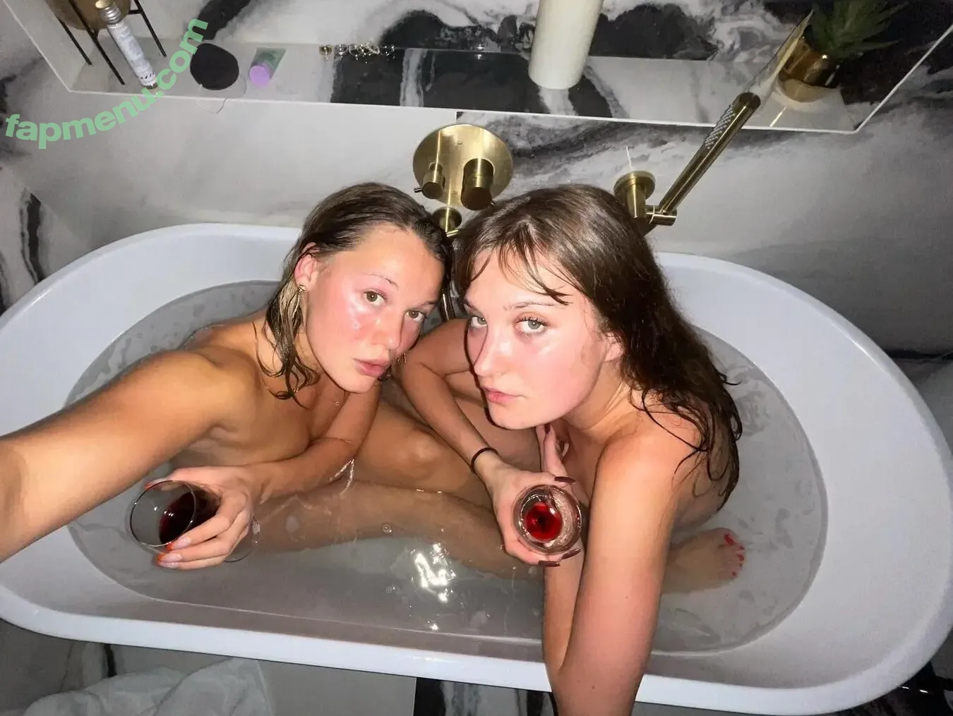 Karlotta Emilie Henke nude photo #0019 (karlotta.emilie)