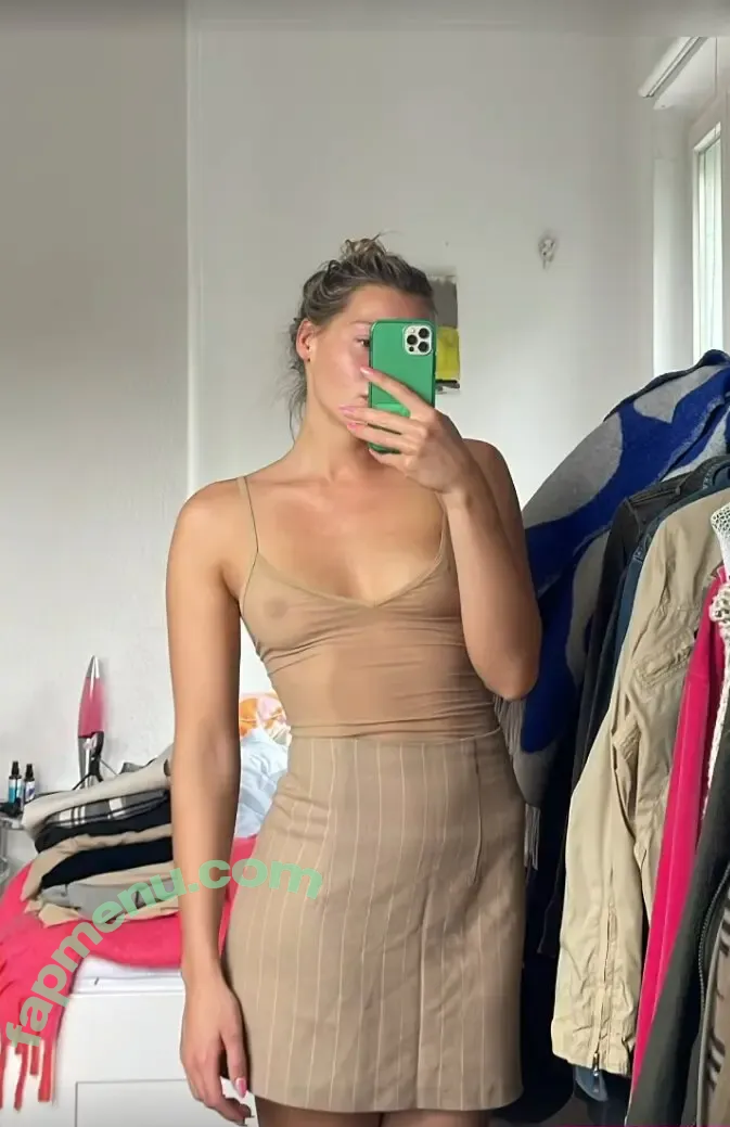 Karlotta Emilie Henke nude photo #0037 (karlotta.emilie)