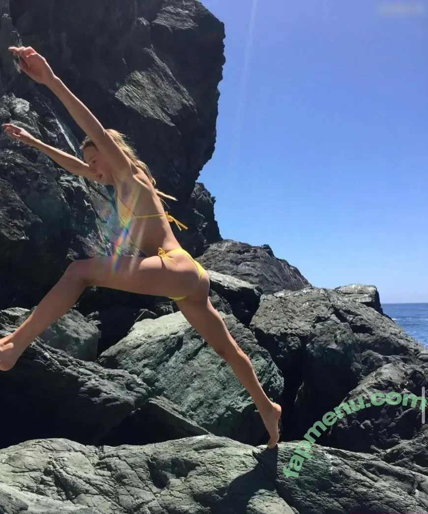 Karlotta Emilie Henke nude photo #0058 (karlotta.emilie)