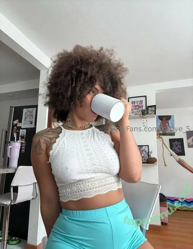 Karlye_5 nude photo #0026 (karlye.5)