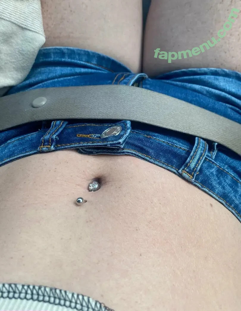 karlyscorner nude photo #0087 (karlyscorner_)