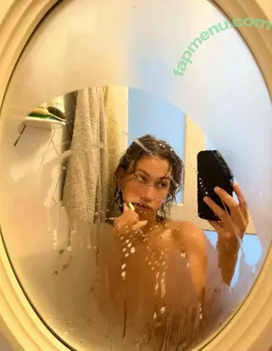  nude photo #0005