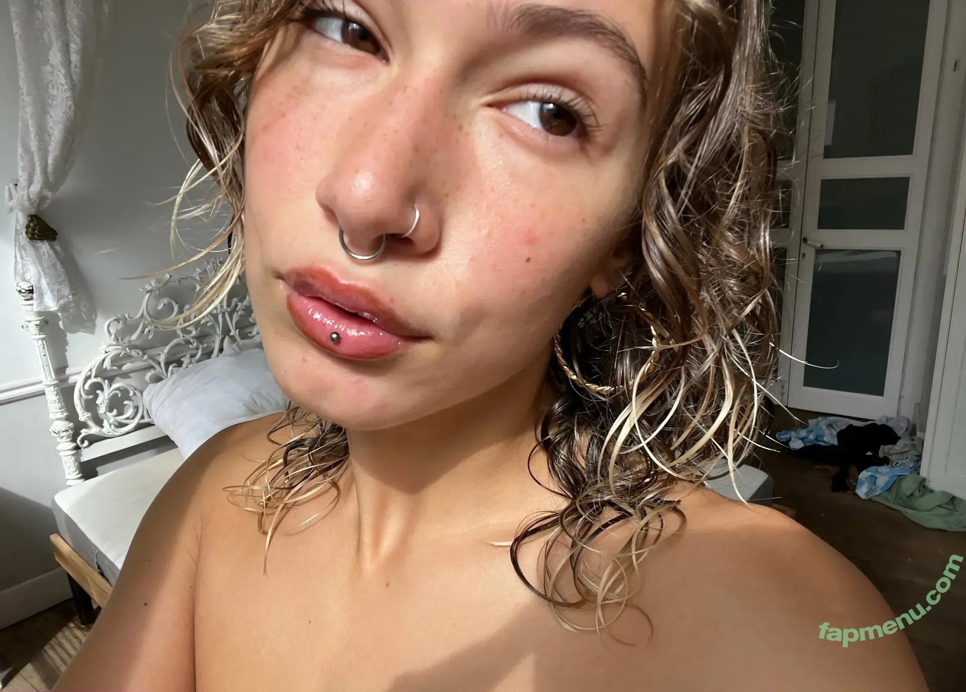 karmabersuit nude photo #0022 (karmabersuit)