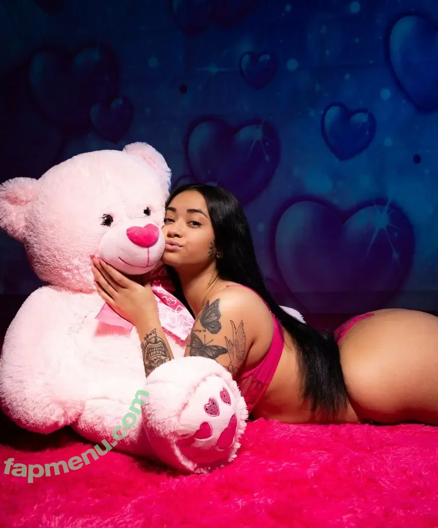 karmarie nude photo #0061 (thekarmarie)