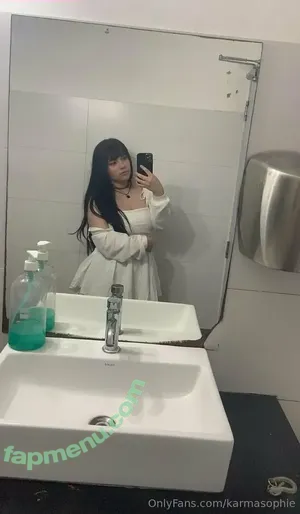 karmasophie / sophie.karma nude photo #0015