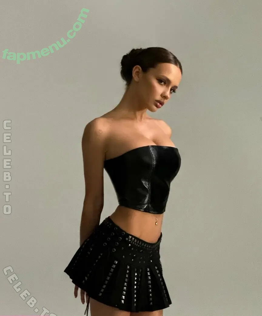 KarnaVal nude photo #0154 (KarnaVal8 / karna.val)