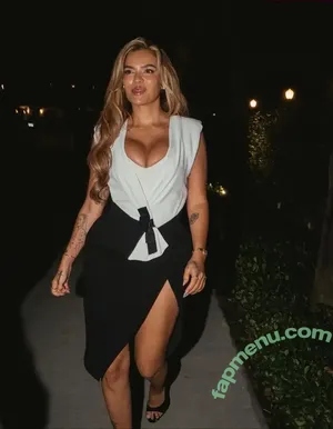 Karol G / karolg / karolgfriend nude photo #0564