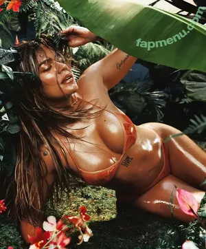 Karol G / karolg / karolgfriend nude photo #0573