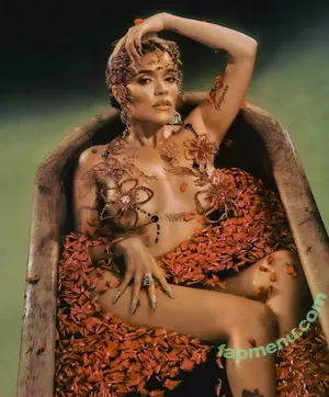 Karol G / karolg / karolgfriend nude photo #0582