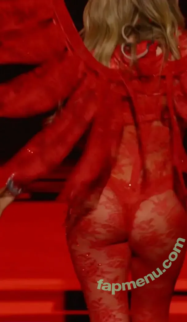 Karol G nude photo #0554 (karolg / karolgfriend)