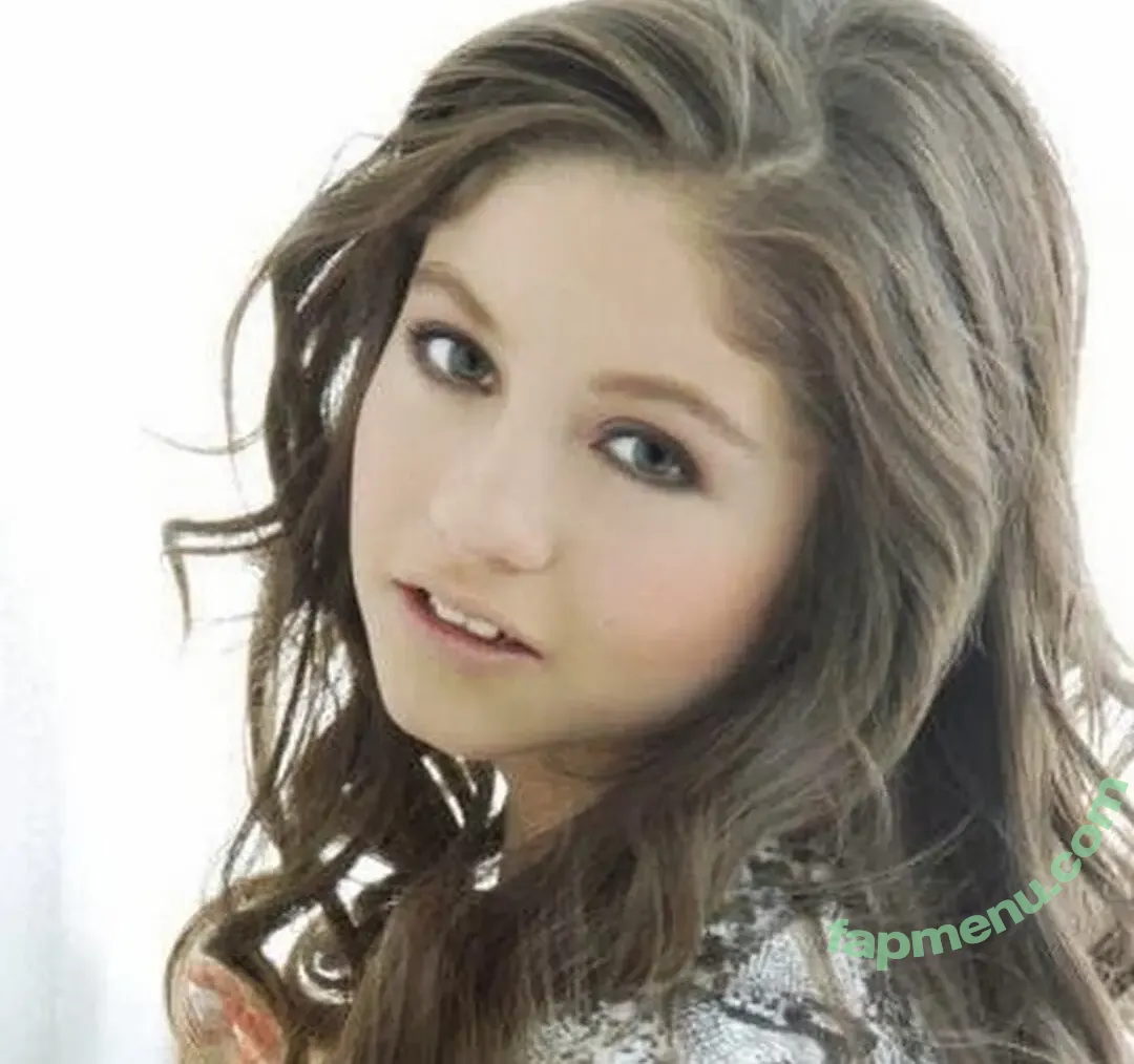 Karol Sevilla nude photo #0045 (karolsevillaofc)