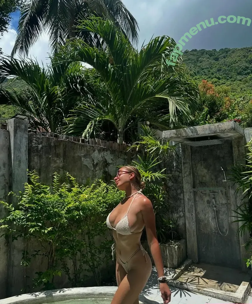 karol_ua nude photo #0006 (karol_ua)