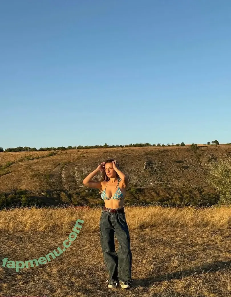 karol_ua nude photo #0036 (karol_ua)
