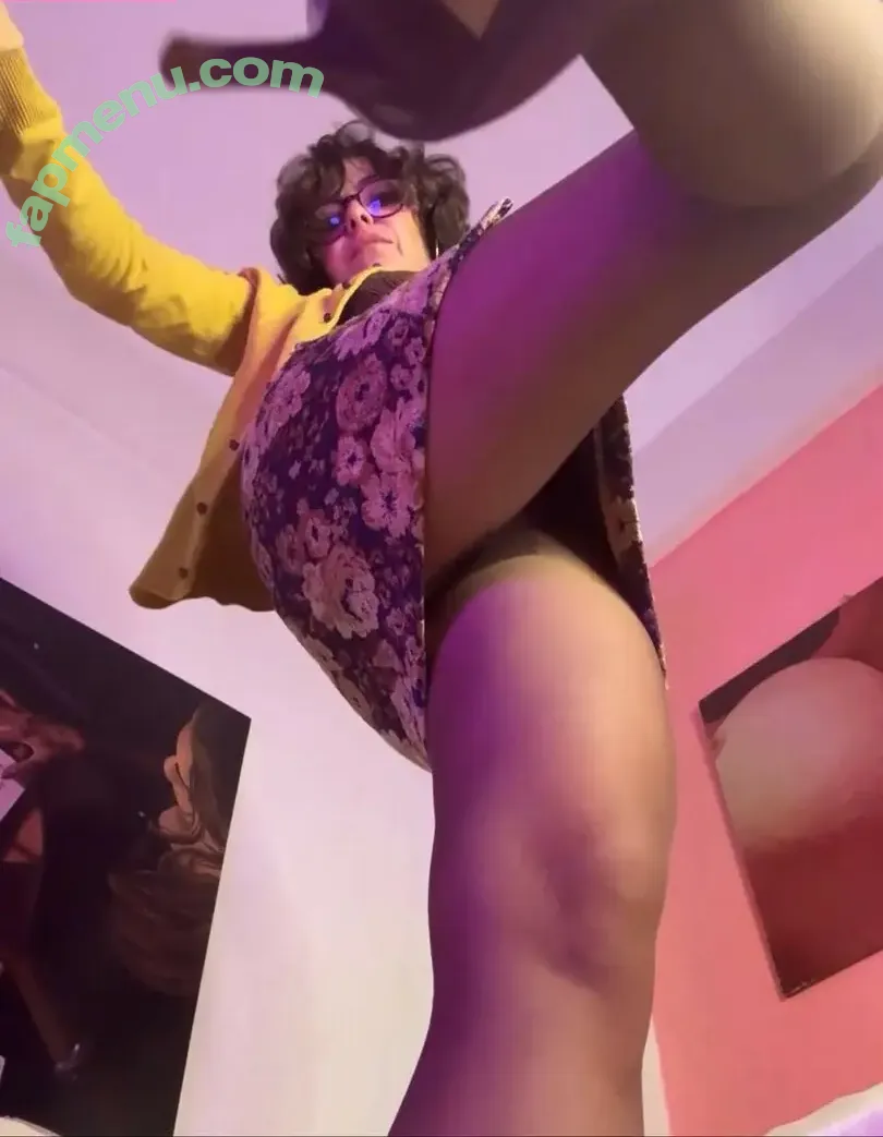 Karolin Fişekçi nude photo #0032 (karolin fisekci / karolinfisekci / user)