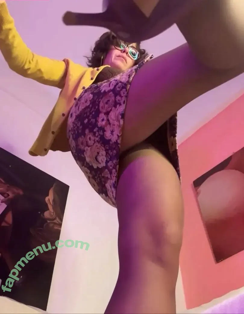 Karolin Fişekçi nude photo #0034 (karolin fisekci / karolinfisekci / user)