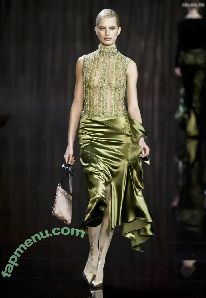 Karolína Kurková nude photo #0137 (karolinakurkova)