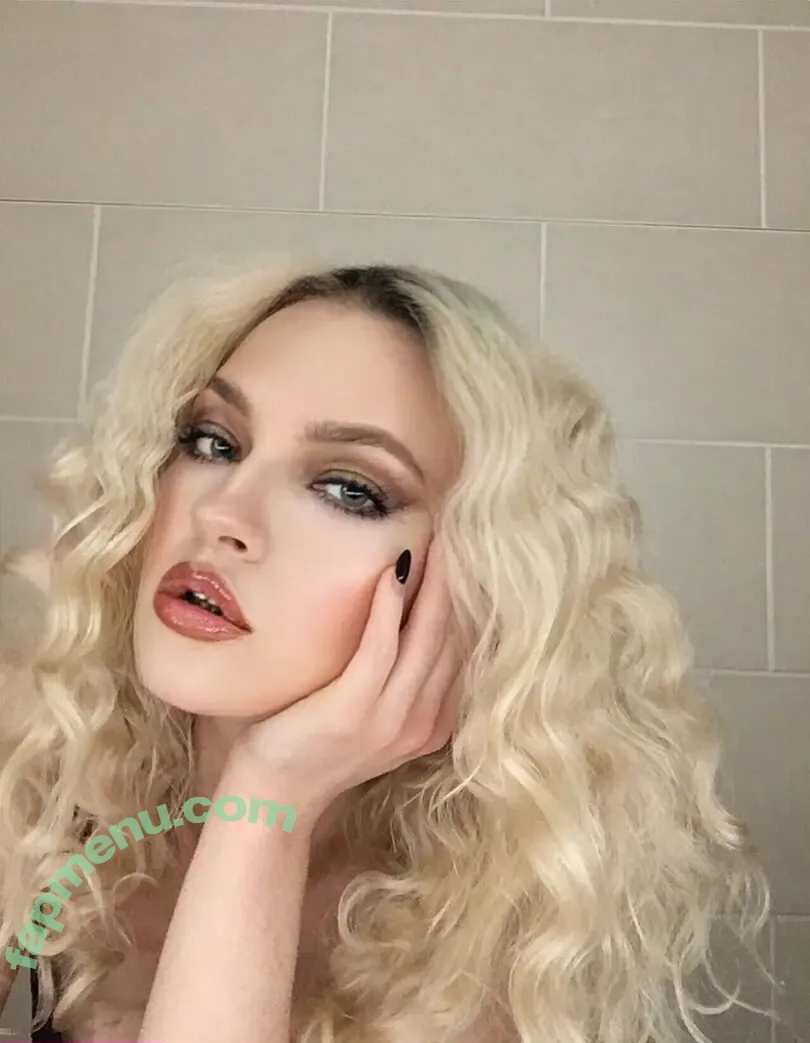 karolinag nude photo #0012 (karolinag)