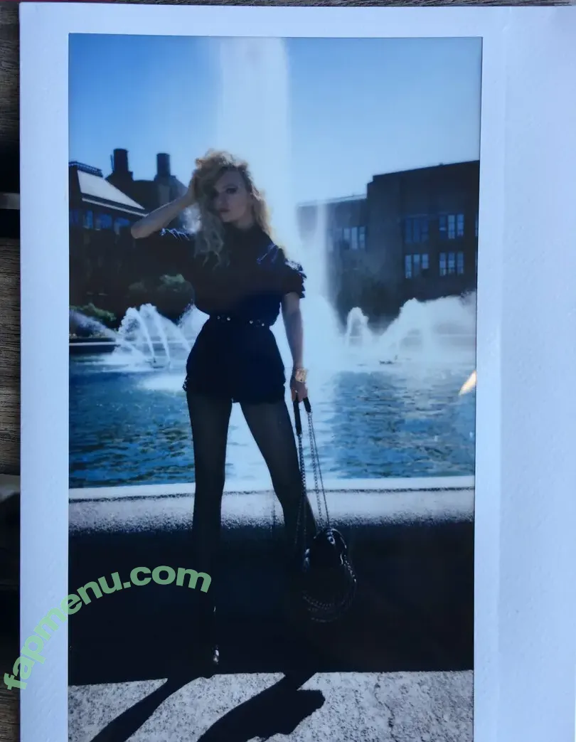 karolinag nude photo #0023 (karolinag)