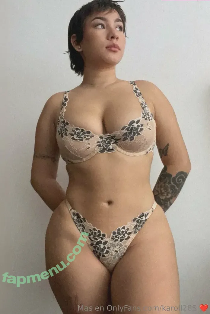 karoll28s nude photo #0039 (karollcanelaruiz)