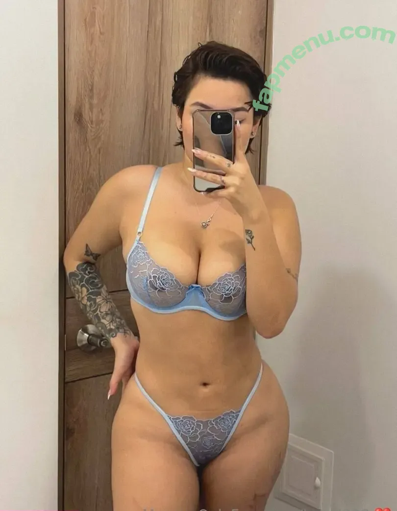 karoll28s nude photo #0093 (karollcanelaruiz)