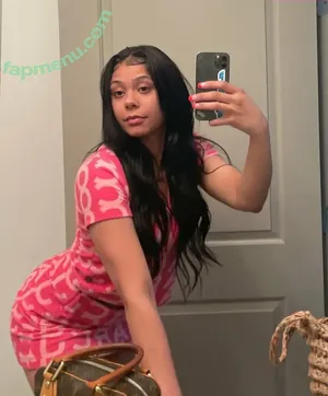 Karrahbooo nude photo #0025